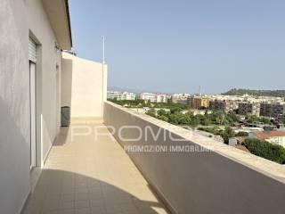 Attico ottimo stato, 50 m², Piazza Giovanni XXIII, Cagliari