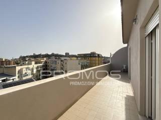 Attico ottimo stato, 50 m², Piazza Giovanni XXIII, Cagliari — foto 2 di 24
