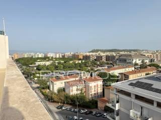 Attico ottimo stato, 50 m², Piazza Giovanni XXIII, Cagliari — foto 4 di 24