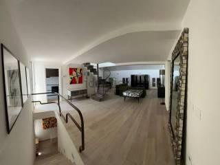 Trilocale corso Giuseppe Garibaldi, Centro Storico, Reggio Emilia — foto 21 di 37