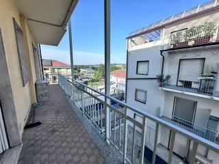 Trilocale viale Torino 6, Centro, Alba — foto 4 di 15