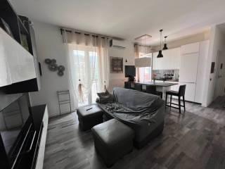 Bilocale via Don Porlezza 7, Lipomo — foto 11 di 22