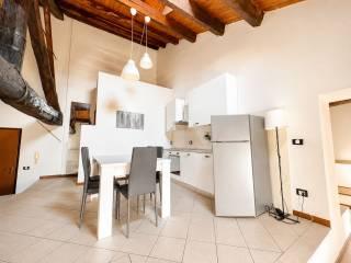 Mansarda ottimo stato, 103 m², Borgo Rovereto - Piscina, Alessandria