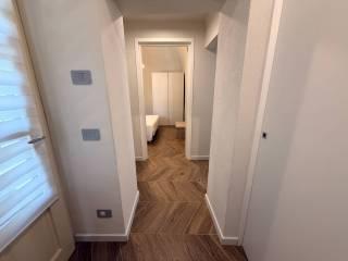 Bilocale via Chiusa Pesio 3, Centro Storico, Cuneo — foto 17 di 19