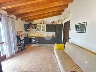 Bilocale Località Pressenga 24, Cavaion Veronese — foto 7 di 9
