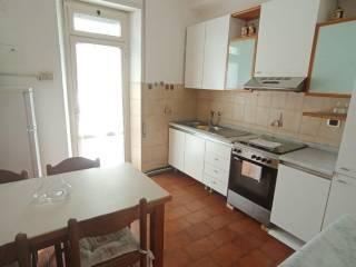 Appartamento via Gino Menconi, Avenza, Carrara