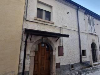 Terratetto unifamiliare via delle Fogne 5, Centro, Nusco