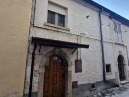 Terratetto unifamiliare via delle Fogne 5, Centro, Nusco