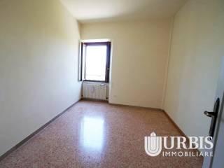 Trilocale via Renzo Rosati, Zona Nuova, Assisi