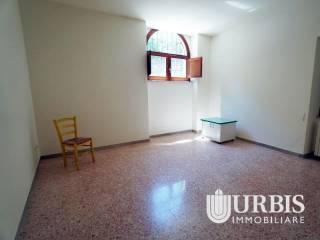 Trilocale via Renzo Rosati, Zona Nuova, Assisi — foto 4 di 10