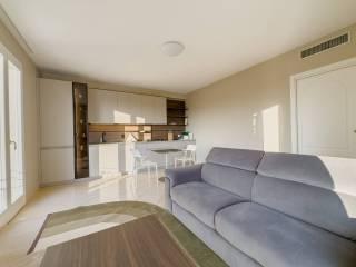 Trilocale ottimo stato, quarto piano, Centro, Bordighera — foto 37 di 37