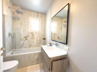 Trilocale ottimo stato, quarto piano, Centro, Bordighera — foto 23 di 37