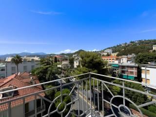 Trilocale ottimo stato, quarto piano, Centro, Bordighera — foto 17 di 37