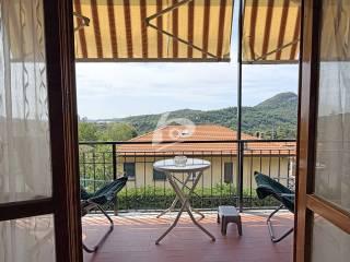 Trilocale via Vararo 18, Centro, Cittiglio — foto 14 di 20