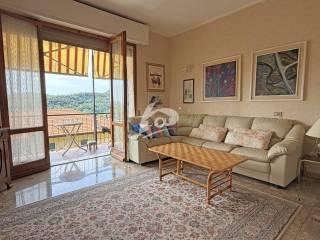 Trilocale via Vararo 18, Centro, Cittiglio — foto 11 di 20