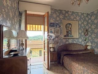 Trilocale via Vararo 18, Centro, Cittiglio