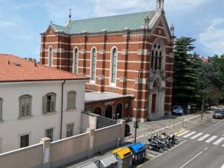 Stanza doppia via dell'Istria 100, Trieste