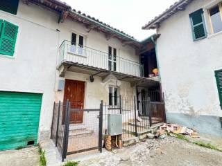 Terratetto plurifamiliare via IV Novembre 34, Piea — foto 2 di 12