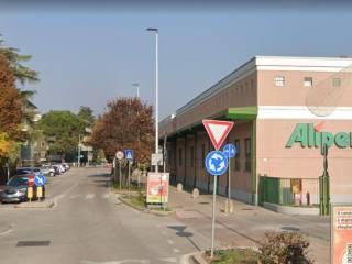 Stanza singola via Libero Benedetti 6, Padova
