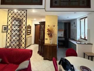 Appartamento via Candia 128, Romagnano, Massa