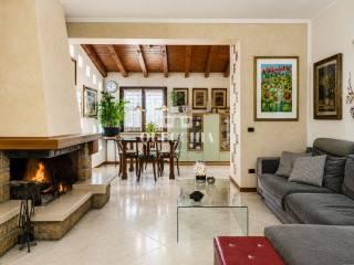 Villa unifamiliare via Amerigo Vespucci 7, Centro, Peschiera del Garda — foto 12 di 15