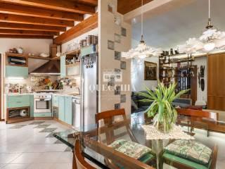 Villa unifamiliare via Amerigo Vespucci 7, Centro, Peschiera del Garda — foto 4 di 15