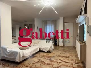 Villa unifamiliare via Giudice Falcone, 32, Marcianise — foto 2 di 50