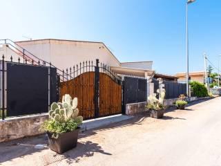 Appartamento in villa via Mongibello 10, Mondello - Valdesi, Palermo — foto 3 di 33