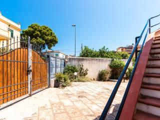 Appartamento in villa via Mongibello 10, Mondello - Valdesi, Palermo — foto 25 di 33