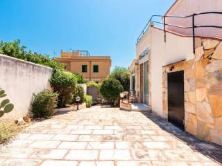 Appartamento in villa via Mongibello 10, Mondello - Valdesi, Palermo — foto 4 di 33