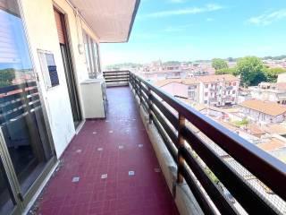 Attico via Antonio Cei 30, Centro, Viareggio — foto 2 di 2