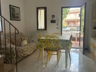 Villa bifamiliare via Altiero Spinelli, 167 Ovest, Campi Alti, Follonica — foto 9 di 13