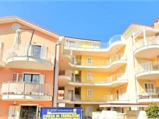 Trilocale via Galileo Galilei 8, Centro, Grottammare — foto 3 di 36