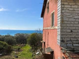 Villa unifamiliare corso Svizzera 34, Legino, Zinola, Fornaci, Savona — foto 3 di 10