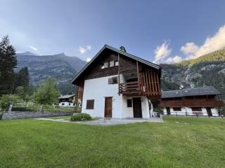 Appartamento in villa via Dorf, Staffa, Macugnaga — foto 13 di 24
