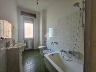 Quadrilocale Strada Statale Goitese 300, Centro, Goito — foto 5 di 7