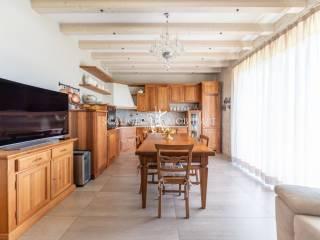 Villa unifamiliare via Montecurto di Sopra, Lavagno — foto 11 di 37