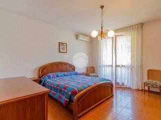 Villa a schiera via degli alpini 3, Negrar, Negrar di Valpolicella