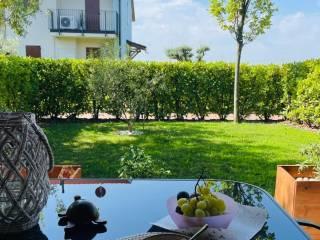 Bilocale via Don Lorenzo Milani 3, Castelnuovo del Garda — foto 6 di 7