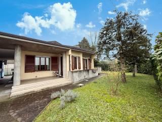 Villa unifamiliare via Levà di Sopra, Levà Di Sopra, Gazzo Veronese — foto 7 di 17