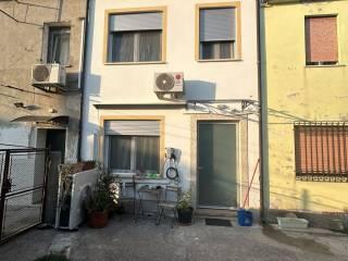 Villa unifamiliare via Baldini destra, Centro, Terrazzo — foto 2 di 17