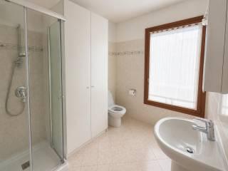 Quadrilocale viale Monte Grappa 18C, Centro, Feltre — foto 3 di 11