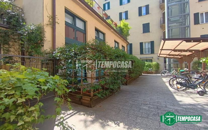 Trilocale via Cicco Simonetta 19, Corso Genova, Milano
