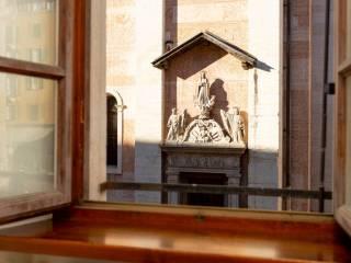 Bilocale piazza Santa Maria Maggiore 23, Centro Storico, Trento