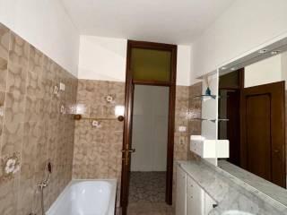 Trilocale viale dei Tigli, Centro, Riva del Garda — foto 12 di 20