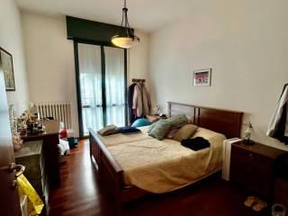 Trilocale ottimo stato, terzo piano, Ospedale - Villaggio Manenti, Reggio Emilia — foto 12 di 19