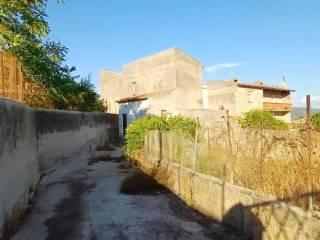 Terratetto unifamiliare via Lazio 13, Ruinas — foto 2 di 15