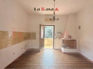 Terratetto unifamiliare 85 m², da ristrutturare, Torpè — foto 8 di 13