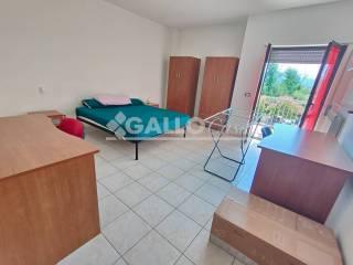 Quadrilocale C.da Rocchi via Orso Mario Corbino, Quattromiglia, Rende — foto 3 di 12