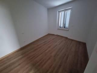 Bilocale piazza Generale Giuseppe Perotti 16, Centro, Carrù — foto 4 di 5